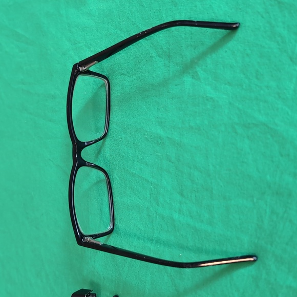 3 Pairs of Used Eye Glasses - Picture 7 of 13